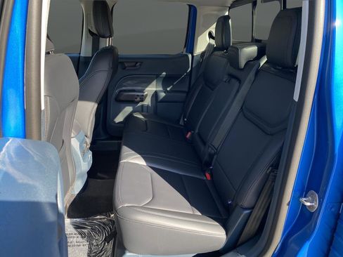 New 2025 Ford Maverick Lariat w/ Black Appearance Package image 39