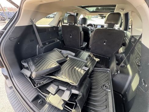 Used 2023 Kia Sorento X-Line EX image 35