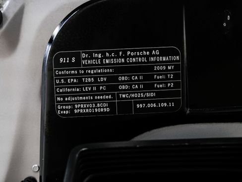 Used 2009 Porsche 911 Carrera S image 36