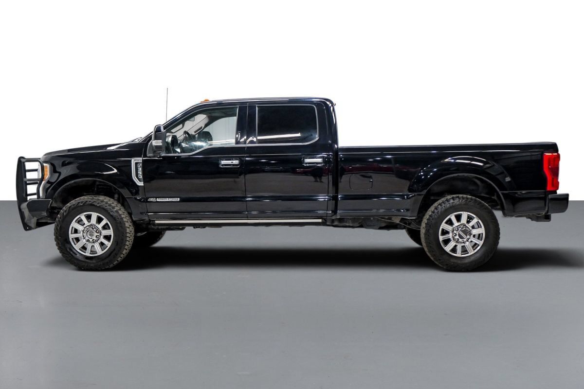 Used 2019 Ford F350 Limited w/ FX4 Off-Road Package AWD/4WD image 9