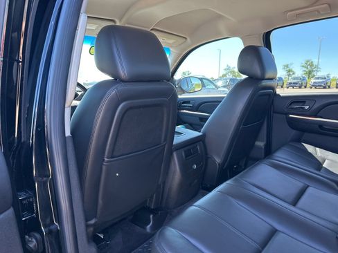 Used 2010 GMC Sierra 1500 SLT w/ SLT Convenience Package AWD/4WD image 18