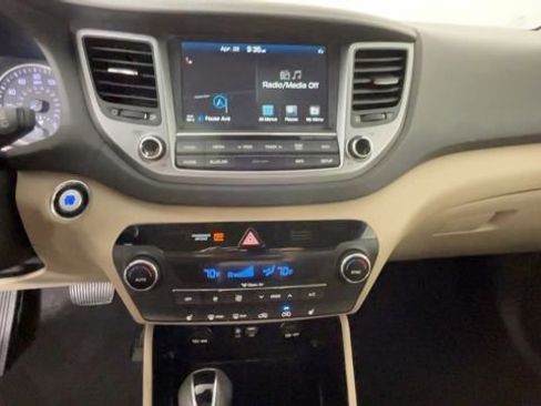 Used 2016 Hyundai Tucson Limited AWD/4WD image 29