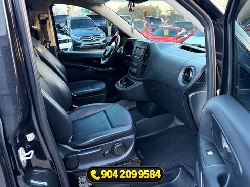 Used 2018 Mercedes-Benz Metris Passenger image 30
