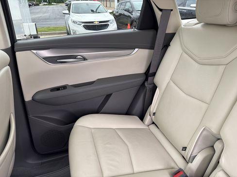 Used 2019 Cadillac XT5 Luxury AWD/4WD image 19