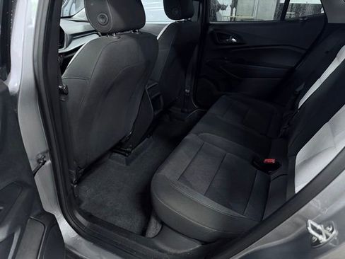 Used 2024 Chevrolet Trax LS w/ Driver Confidence Package FWD image 17