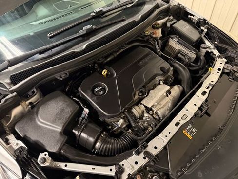 Used 2018 Chevrolet Cruze LT image 35