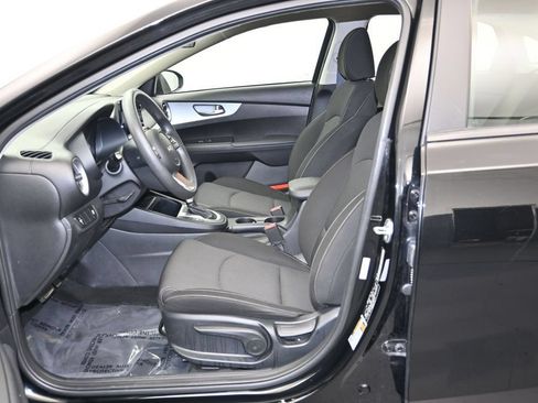 Used 2024 Kia Forte LXS FWD image 20