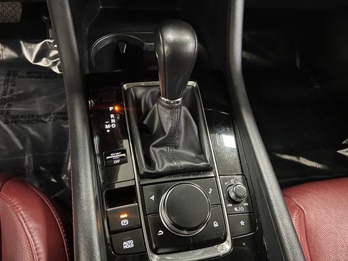 Used 2023 MAZDA MAZDA3 s image 19