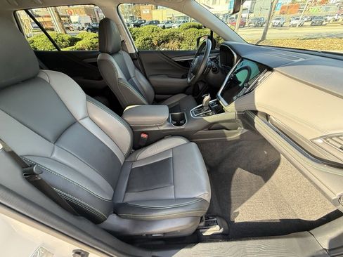 Used 2021 Subaru Outback Onyx Edition XT image 42