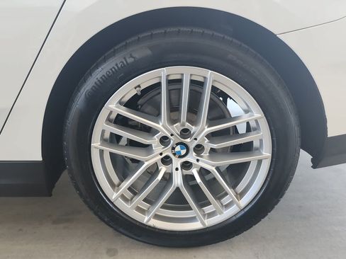Used 2024 BMW 530i w/ Premium Package RWD image 10