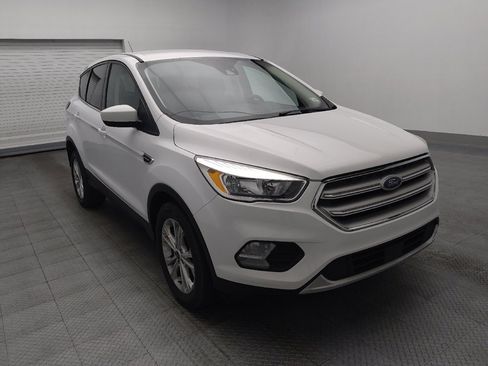 Used 2019 Ford Escape SE image 13