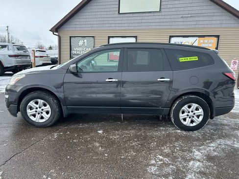 Used 2015 Chevrolet Traverse LS image 8