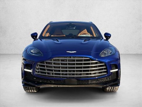 Used 2026 Aston Martin DBX 707 AWD/4WD image 9