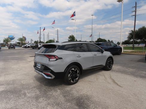 Used 2023 Kia Sportage SX FWD image 11