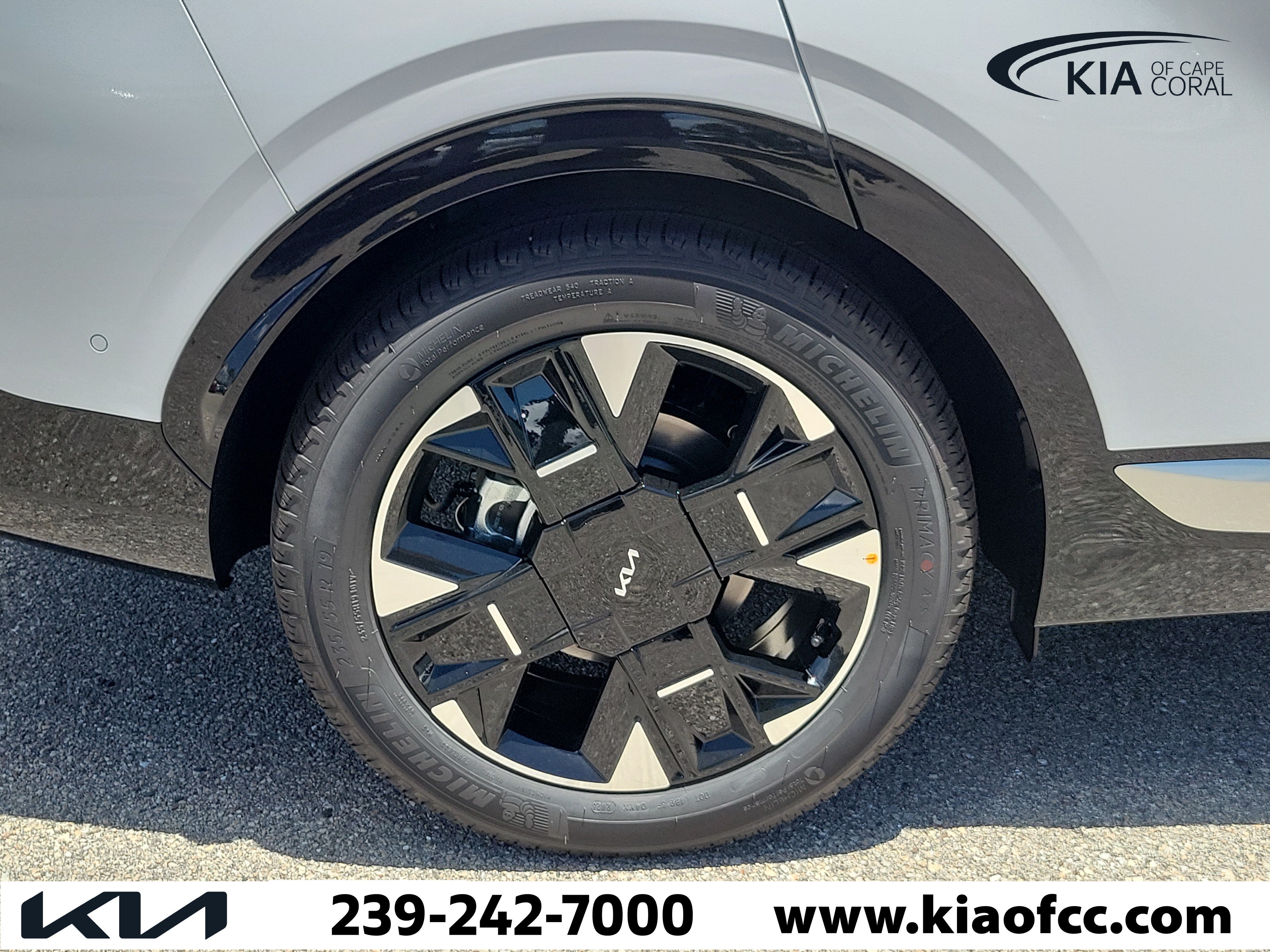 New 2026 Kia Sportage SX FWD image 9