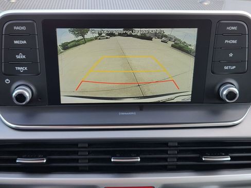 Used 2021 Kia Telluride S FWD image 19