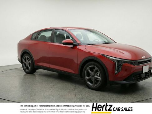 Used 2025 Kia K4 FWD image 1