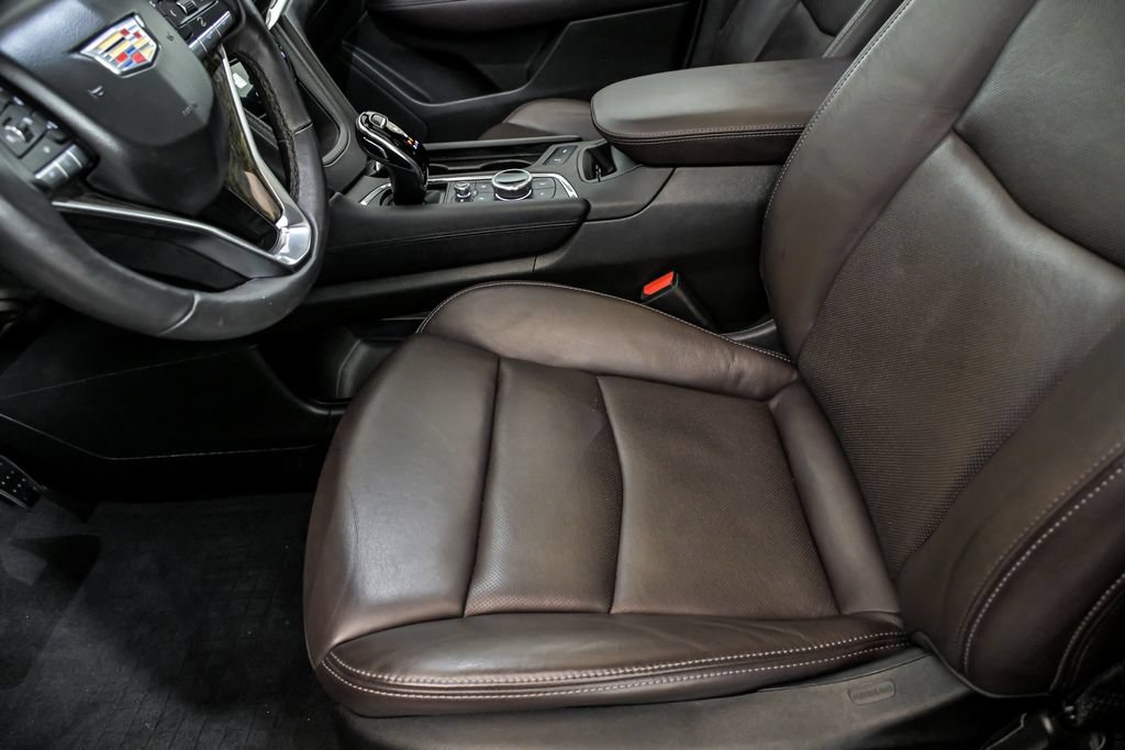 Used 2024 Cadillac XT6 Premium Luxury w/ LPO, Floor Liner Package AWD/4WD image 13