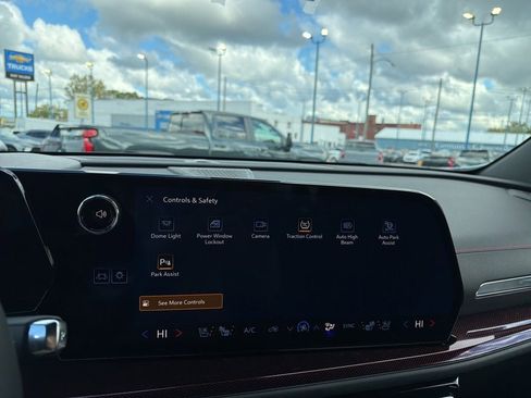 New 2026 Chevrolet Traverse RS w/ LPO, Floor Liner Package image 31