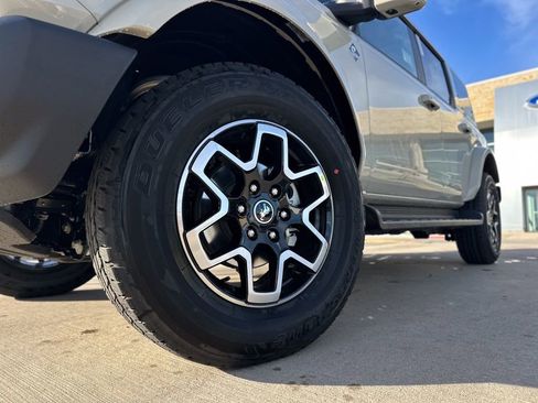 New 2025 Ford Bronco Outer Banks image 51
