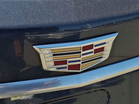 Used 2019 Cadillac XT5 FWD image 25