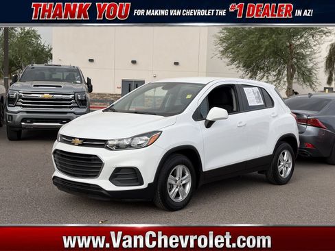 Certified 2022 Chevrolet Trax LS w/ Tint and Cruise Package FWD image 1