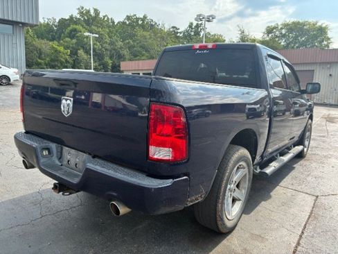 Used 2014 RAM 1500 Express RWD image 7