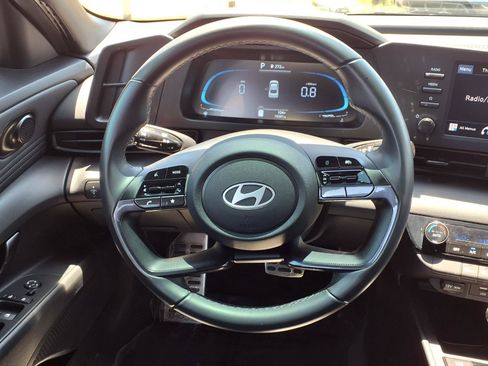 Certified 2025 Hyundai Elantra Sport FWD image 19