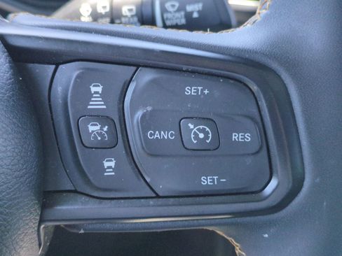 Used 2024 Jeep Wrangler Unlimited Sport AWD/4WD image 20
