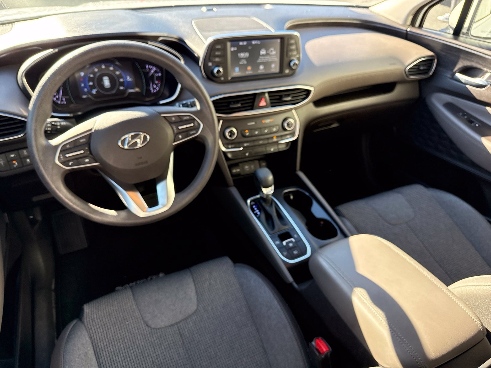 Used 2020 Hyundai Santa Fe SEL AWD/4WD image 16