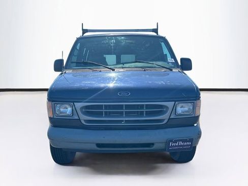 Used 2001 Ford E-350 and Econoline 350 Super Duty RWD image 2