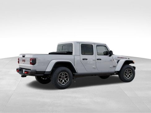 New 2026 Jeep Gladiator Rubicon w/ Safety Group AWD/4WD image 4