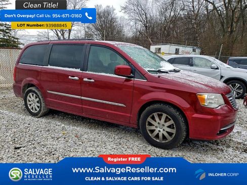 Used 2016 Chrysler Town & Country Touring w/ Driver Convenience Group image 5