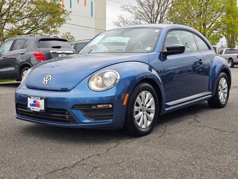 Used 2018 Volkswagen Beetle S FWD image 7