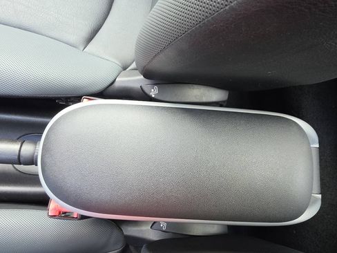 Used 2010 MINI Cooper Hardtop w/ Premium Pkg FWD image 14