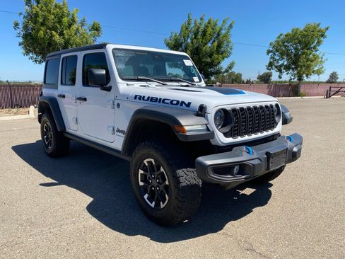 Used 2024 Jeep Wrangler Unlimited Rubicon 4xe AWD/4WD image 3
