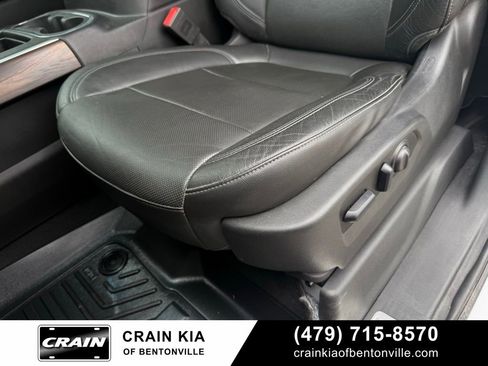 Used 2020 GMC Sierra 3500 SLT w/ SLT Convenience Package AWD/4WD image 24