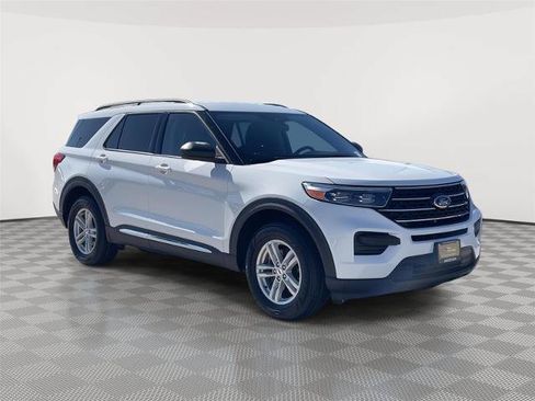 Certified 2021 Ford Explorer XLT w/ Class III Trailer Tow Package AWD/4WD image 5