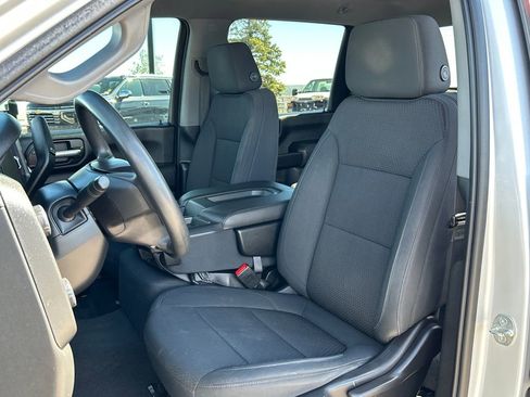 Used 2020 Chevrolet Silverado 2500 Custom w/ Custom Value Package AWD/4WD image 15