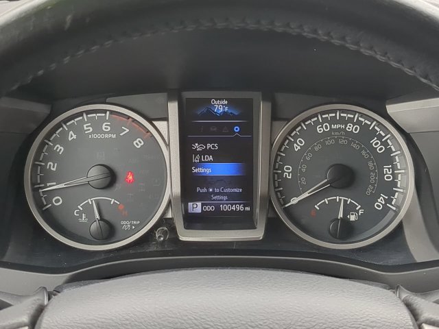 Used 2018 Toyota Tacoma SR5 RWD image 30