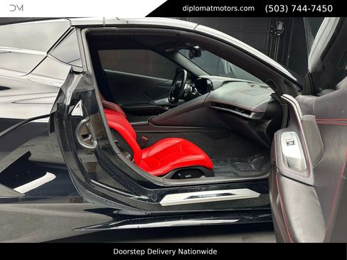 Used 2024 Chevrolet Corvette Stingray Preferred Conv w/ 2LT image 19