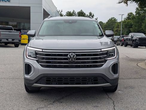 Used 2026 Volkswagen Atlas SE FWD image 3