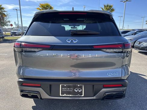 Certified 2025 INFINITI QX60 Luxe w/ Vision Package image 7
