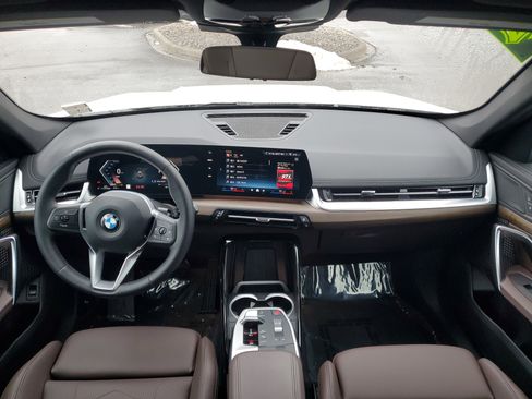 Certified 2024 BMW X1 xDrive28i w/ Convenience Package image 21