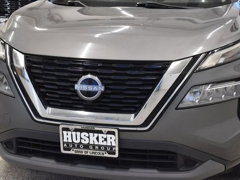 Used 2023 Nissan Rogue SV AWD/4WD image 14