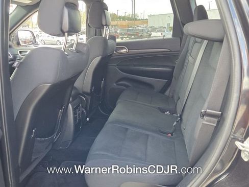 Used 2015 Jeep Grand Cherokee Laredo image 6