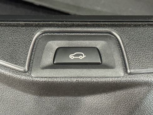 Used 2019 BMW X5 xDrive40i w/ M Sport Package image 46