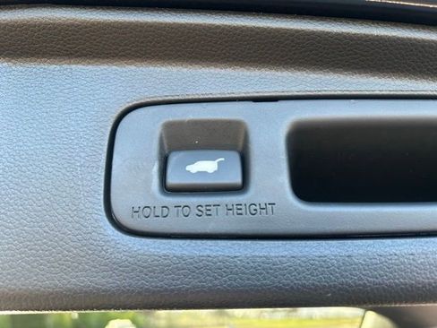 Used 2024 Honda CR-V Sport Touring image 6