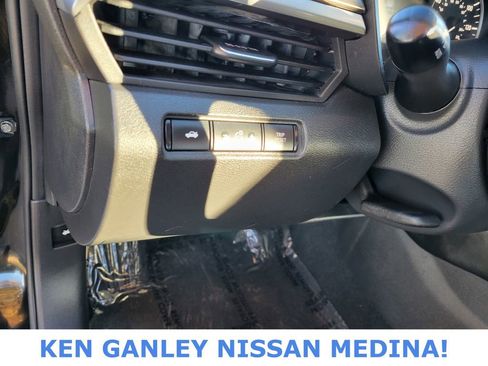 Used 2023 Nissan Altima 2.5 SV image 35