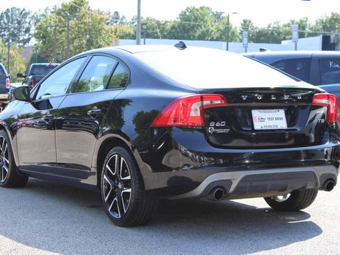 Used 2018 Volvo S60 T5 Dynamic w/ Vision Package FWD image 6